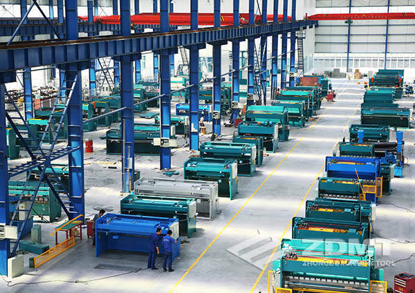 安徽中德機(jī)床股份有限公司裝配車(chē)間 安徽中德機(jī)床股份有限公司裝配車(chē)間